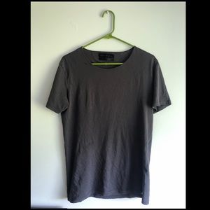 Zara deluxe long length T shirt (gray)